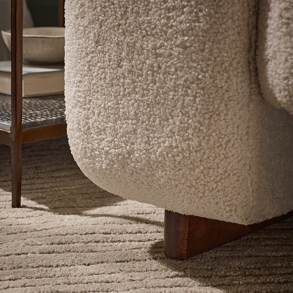 BONNIE CURVED ARMCHAIR