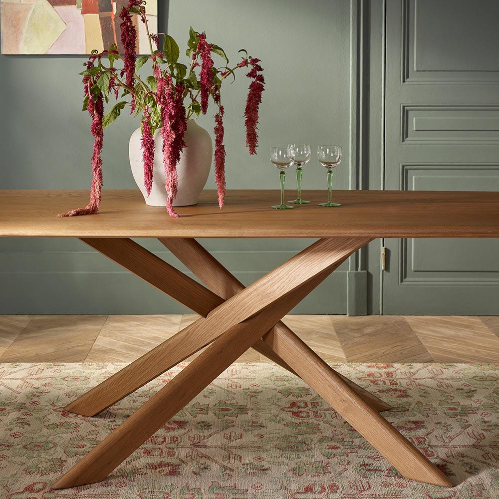 CRUZ OAK DINING TABLE