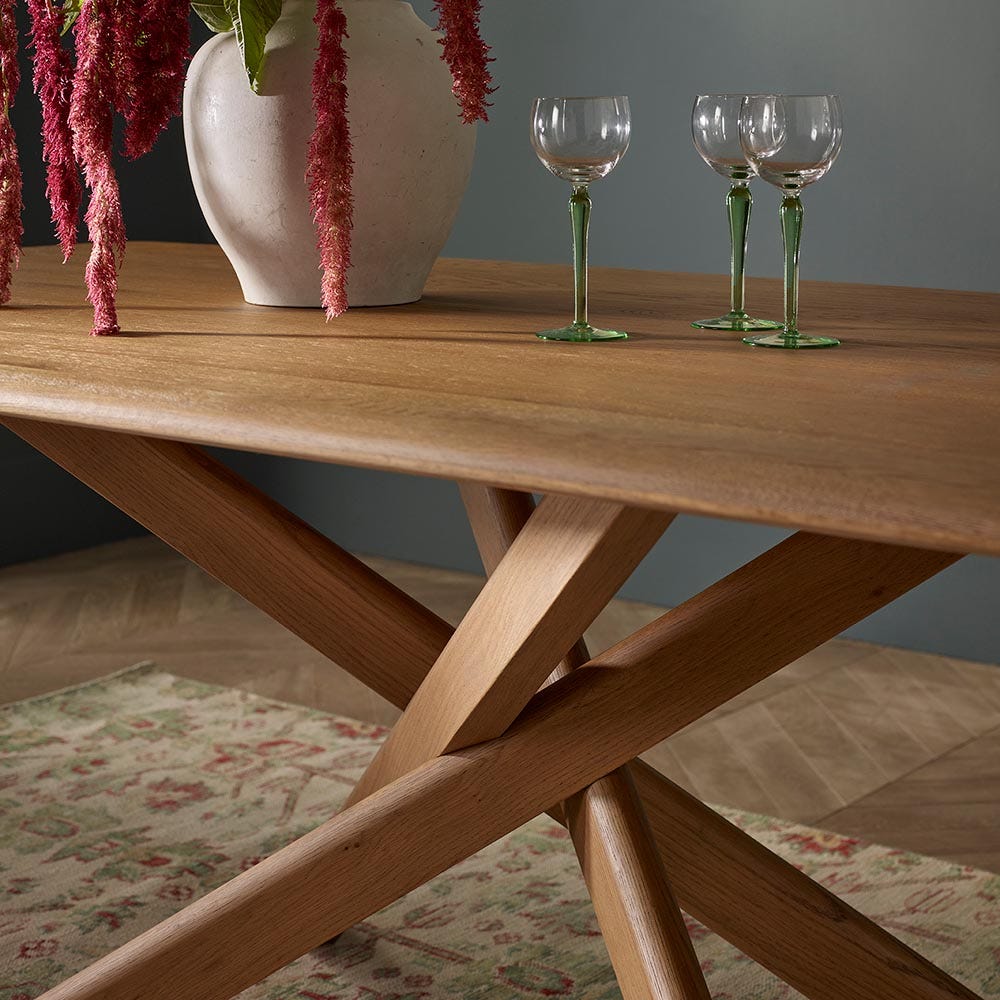 CRUZ OAK DINING TABLE