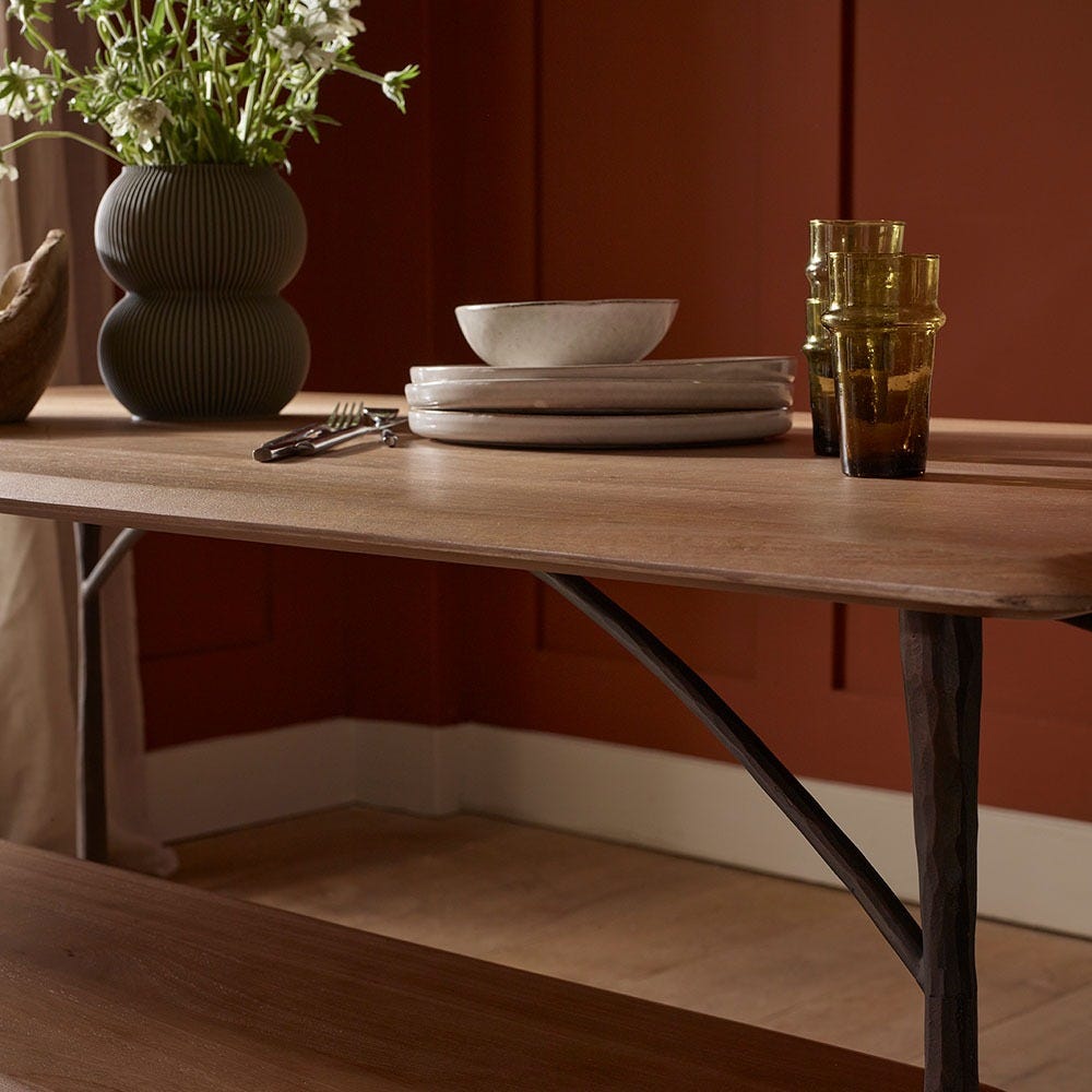 FRIDA DINING TABLE