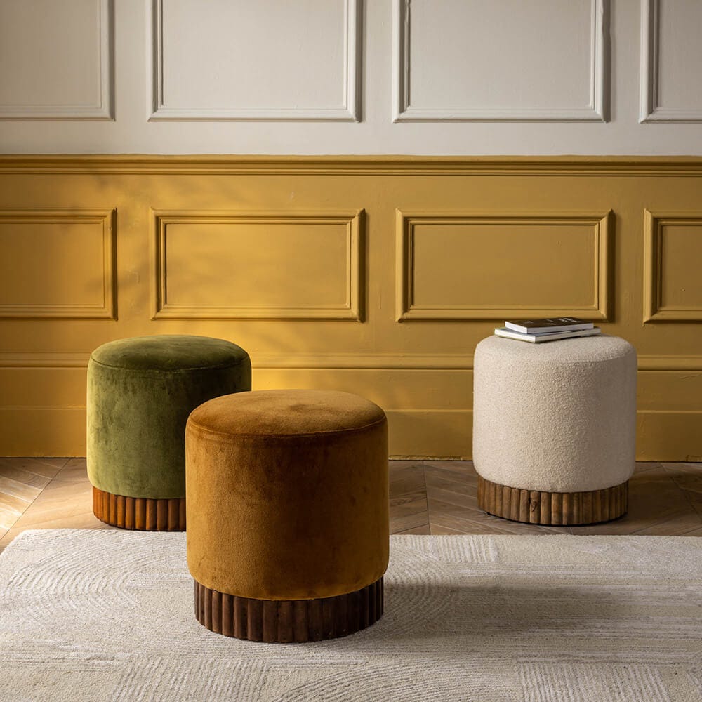 HOLBORN FOOTSTOOL IN OFF-WHITE BOUCLE