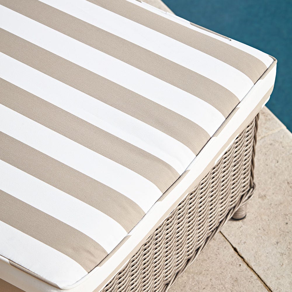KARLA RATTAN SUNLOUNGER - STRIPED