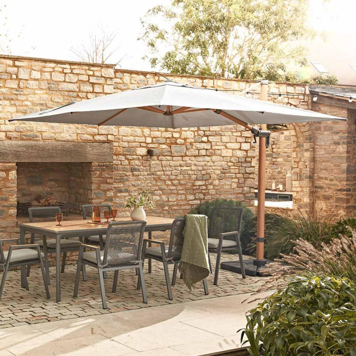 Savannah 3m Wood-Effect Parasol - Oak