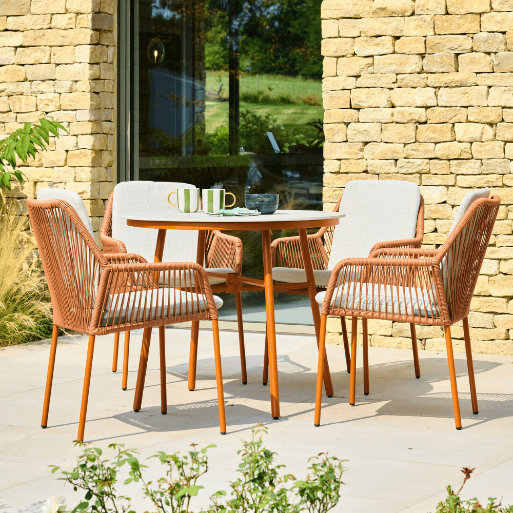 OLIVIA TERRACOTTA 4 SEAT ROUND DINiNG SET