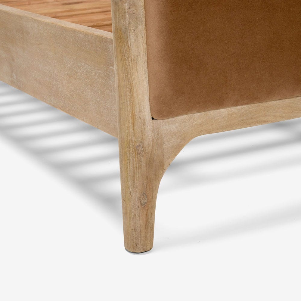 MABEL KINGSIZE BED IN NUDE VELVET