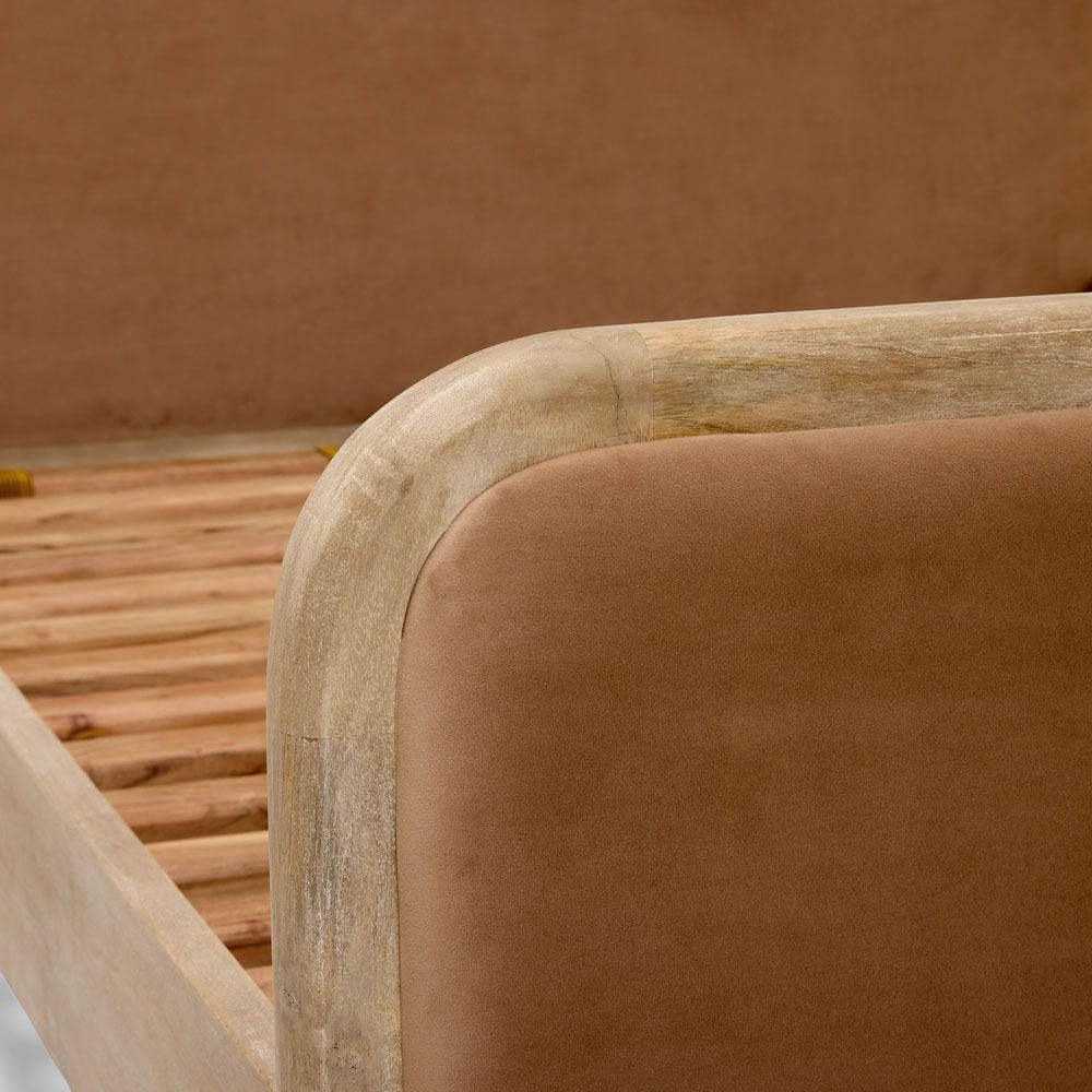 MABEL KINGSIZE BED IN NUDE VELVET