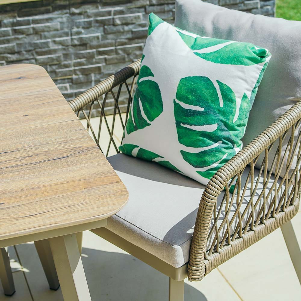 Lauren 6 Seat Dining Set with Parasol