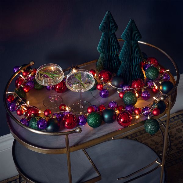 Atkin and Thyme Retro Bauble Garland - Purple and Green